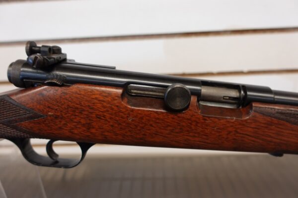 SPRINGFIELD/STEVENS MODEL 87A GILL GUN 22 RIFLE W/LYMAN SIGHT CHECKERED STOCK