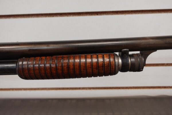 1949 ITHACA MODEL 37 12 GA 2 3/4" FACTORY ENGRAVED GAME SCENE