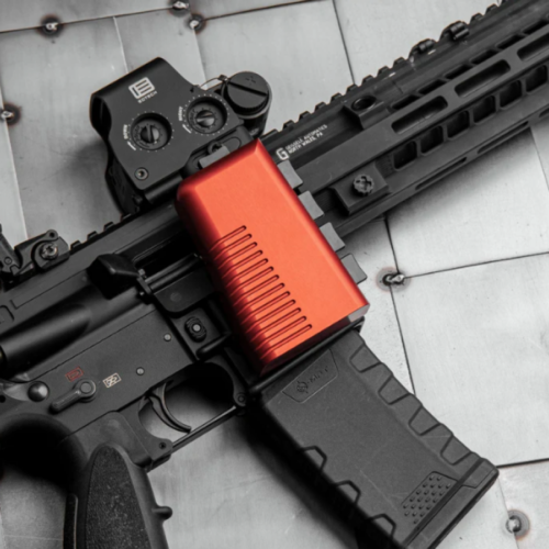 5__35016.png StopBox USA - AR-15 Chamber Lock Pro Red - SB211R