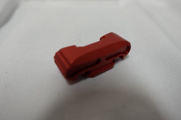 dsc03416__15947.jpg TIMBER CREEK GLOCK AMBIDEXTROUS CHARGING HANDLE Mini RED