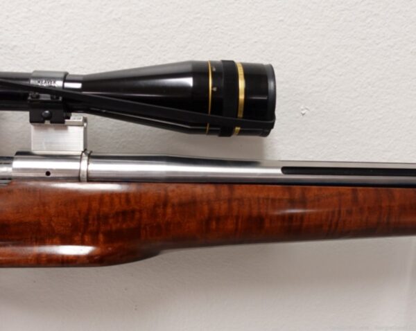 Custom Remington 700 7MM w/Scope Fluted Barrel Calaro Walnut Stock- C6228874- PRE-OWNED