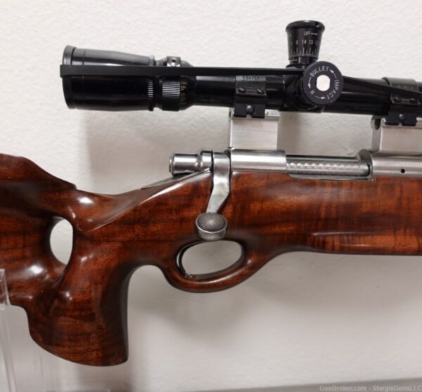 Custom Remington 700 7MM w/Scope Fluted Barrel Calaro Walnut Stock- C6228874- PRE-OWNED