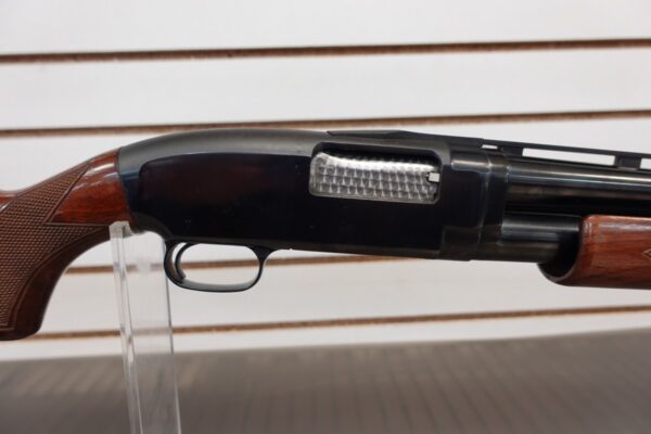 y2016175-3-__67206.jpg 1973 WINCHESTER MODEL 12 SKEET SHOTGUN, 12GA 2 3/4" FULLCHOKE 30"